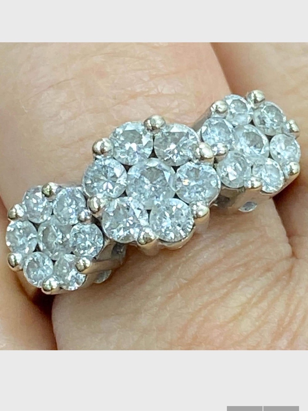 **SOLD**Beautiful 14k White Gold Diamond .86 CTW  CLUSTER Statement Ring Size 7
